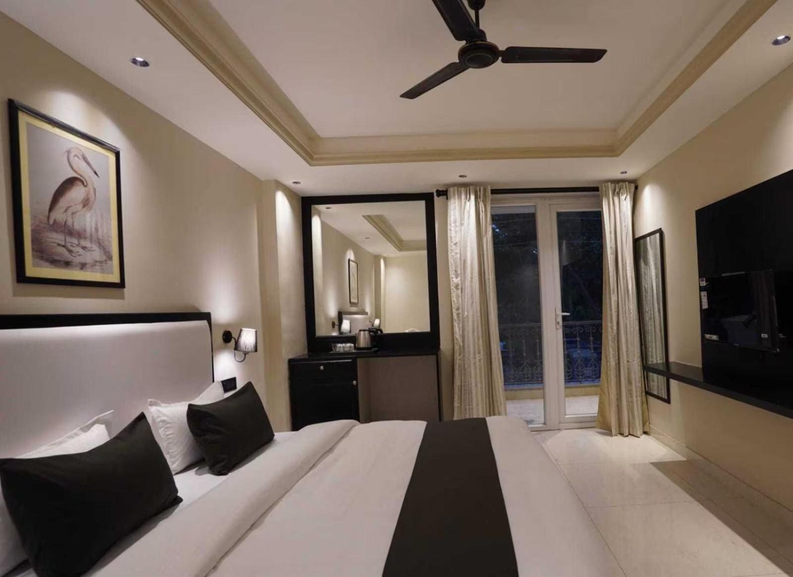 Hotel Ivy Plaza New Delhi Exterior foto